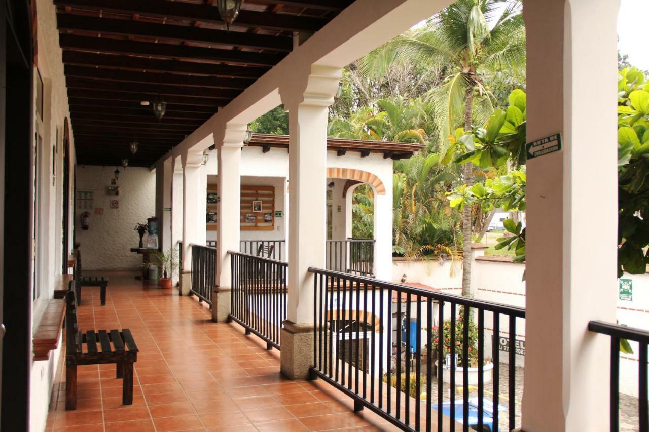 Casa Bourbon Hotel 雷塔卢莱乌 外观 照片